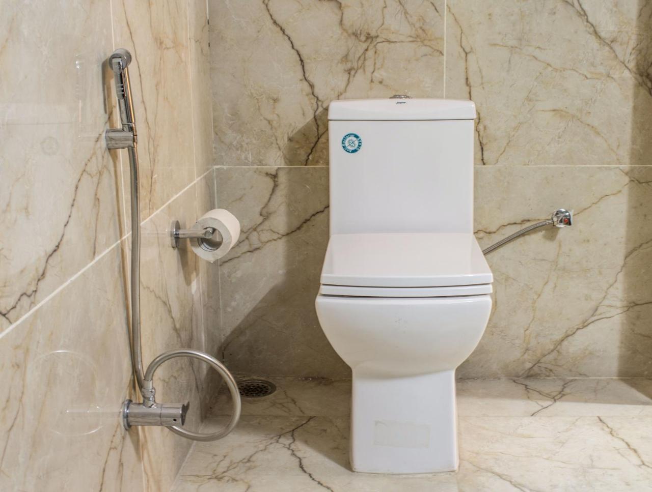 Lav Kush International Hotel Varanasi Esterno foto