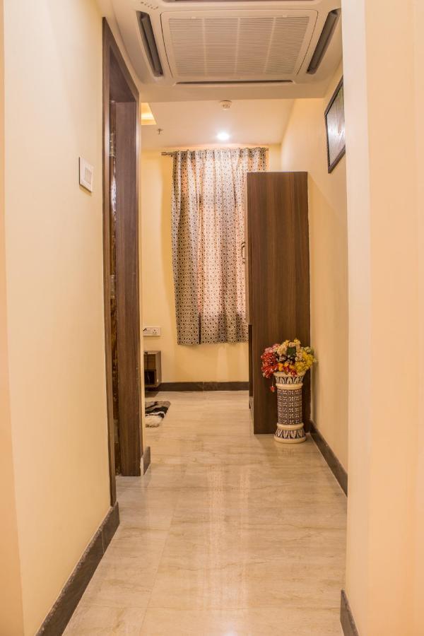 Lav Kush International Hotel Varanasi Esterno foto